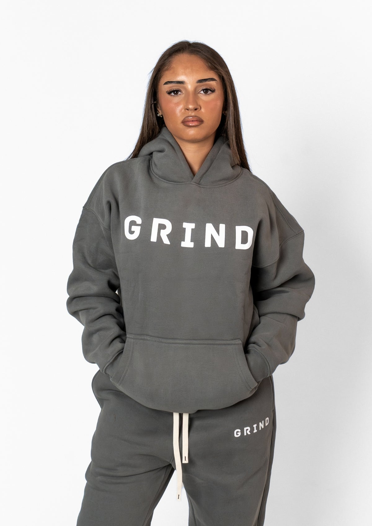 Hoodie Essential GRIND